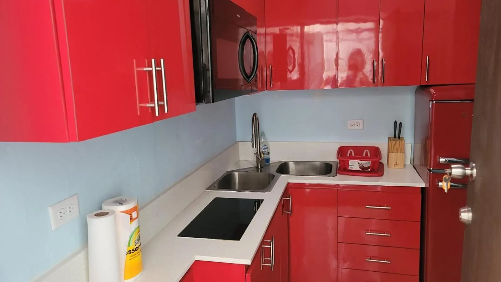 Spacious 2 Bedroom Fully Equipped Kitchen Close To Ferry, Unit 5 Catano