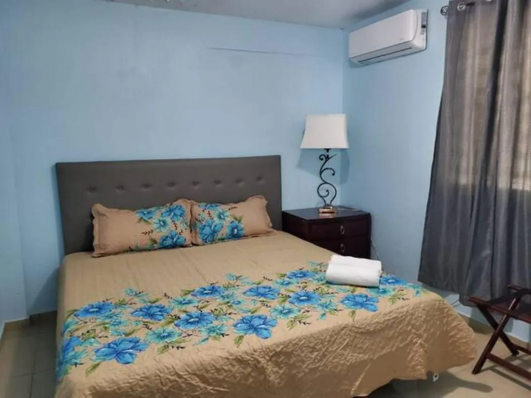 Apartment Spacious 2 Bedroom Fully Equipped Kitchen Close To Ferry, Unit 5 Catano