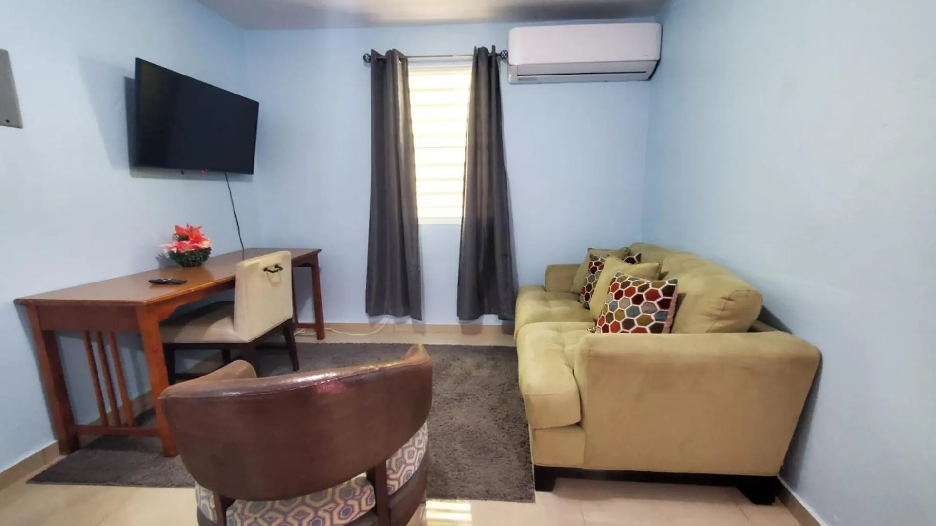 Apartment Spacious 2 Bedroom Fully Equipped Kitchen Close To Ferry, Unit 5 Catano Puerto Rico